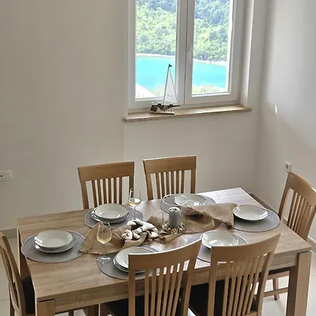 Ena Labin (Istria)